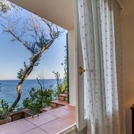 Villa Il Tramonto Bordo Costa - Goelba Portoferraio